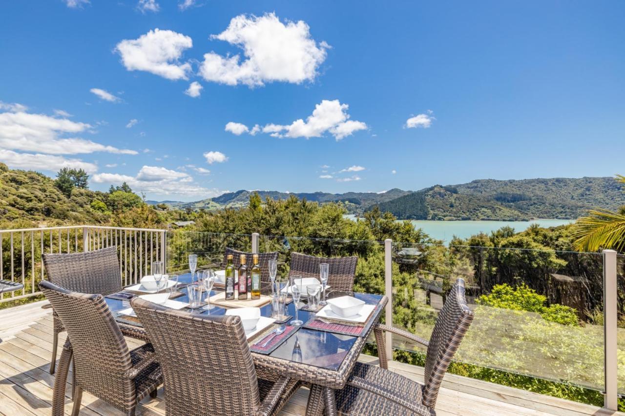 Harbour View Villa Whangaroa Dış mekan fotoğraf